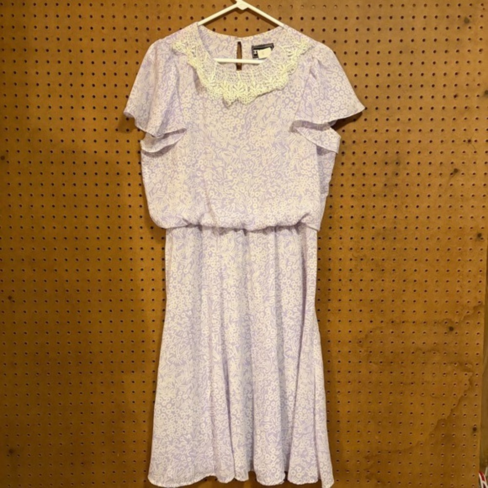 ITEMS Vintage 80s Lavender Abstract Lace‎ Collar Blouson Dress Sz 12 Retro Flowy
